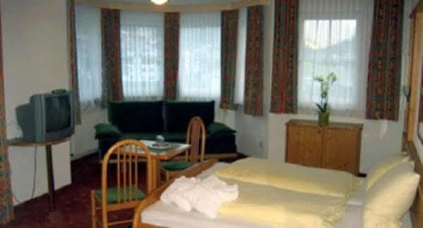 Hotel Germania Ишгль Экстерьер фото
